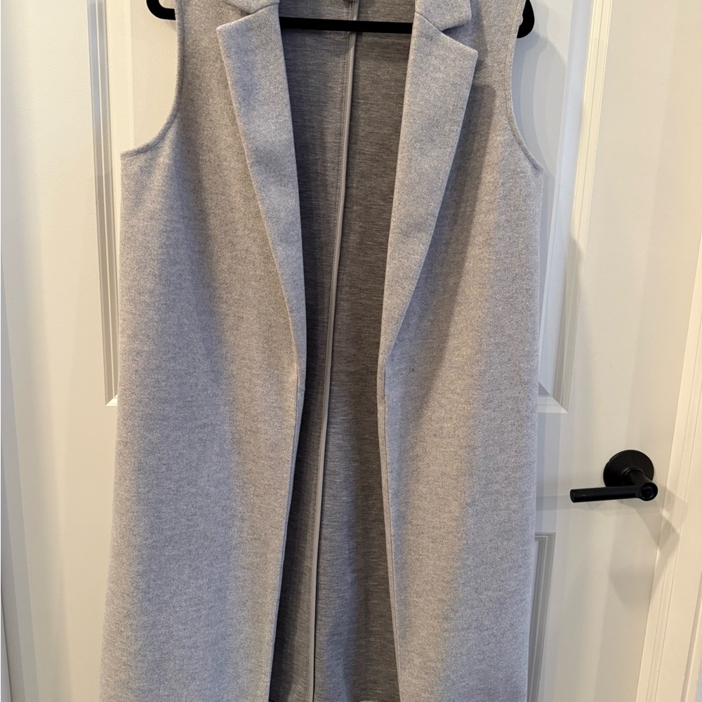 Joie Light Gray Sleeveless Open-Front Knit Vest
